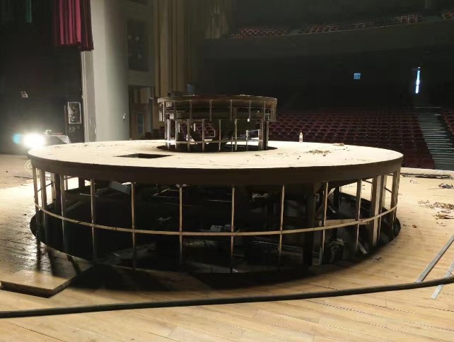 特殊升降機(jī)械：升降舞臺如何進(jìn)行維護(hù)保養(yǎng)